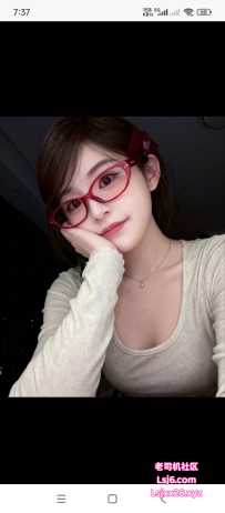 天河新人南方小土豆36D大乃眼镜娘