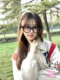 白云快餐天花板 - 小艺